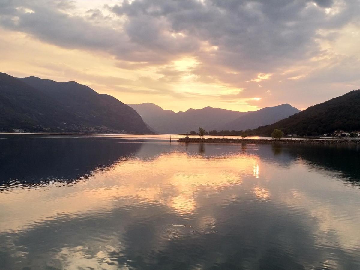 Lake View Terrace Paratico Εξωτερικό φωτογραφία