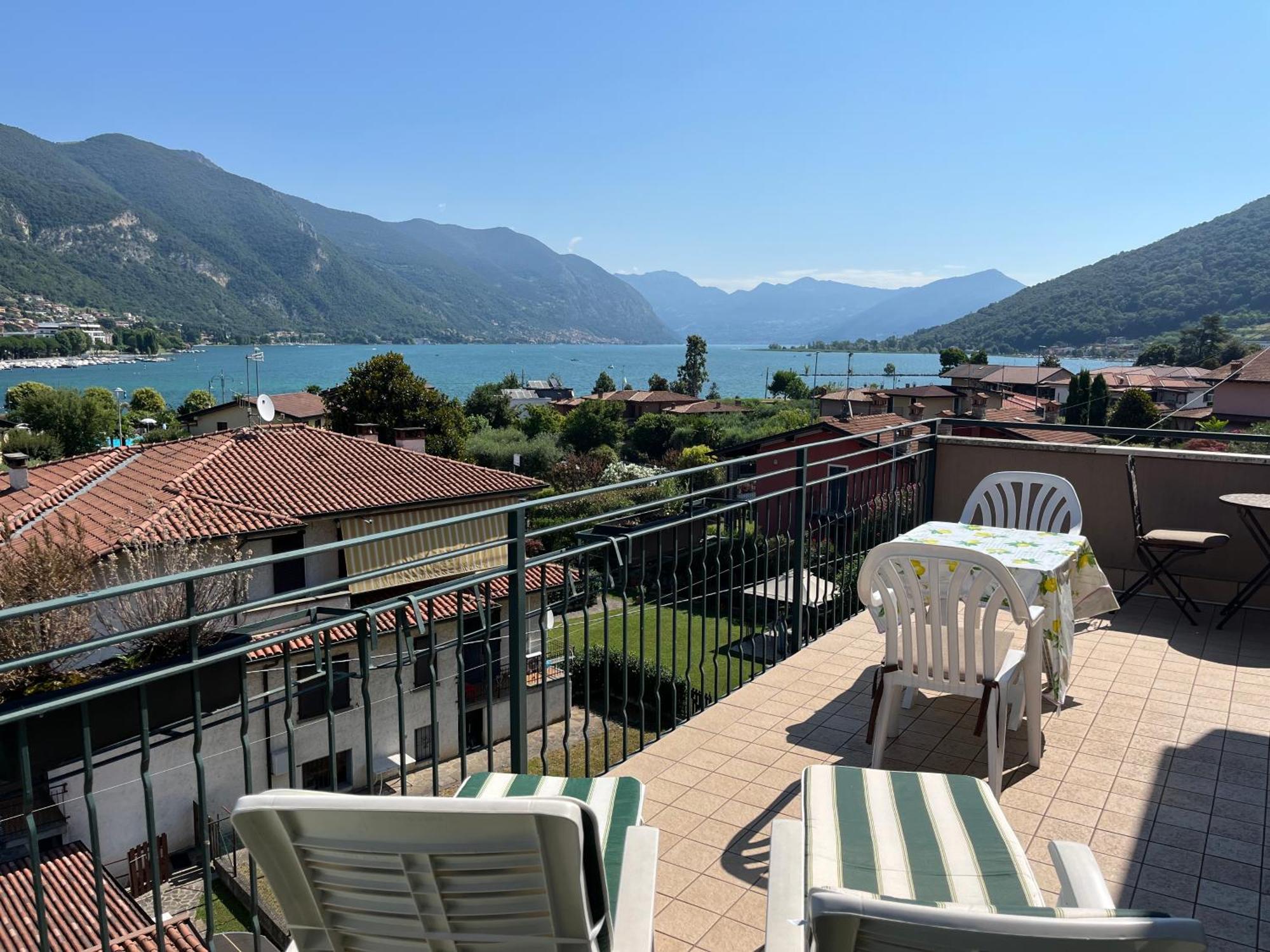 Lake View Terrace Paratico Εξωτερικό φωτογραφία